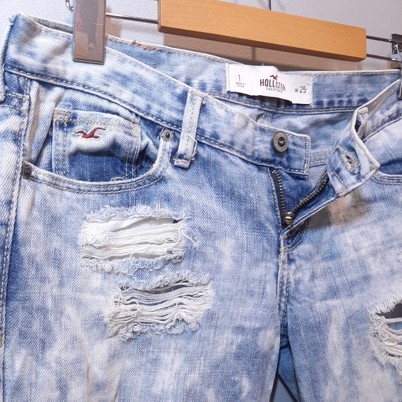 HOLLISTER Low Rise Distressed Acid Wash Jeans - Picture 5 of 11